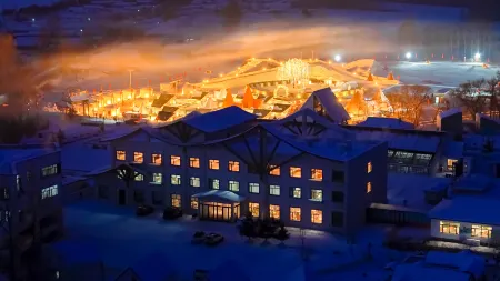 Lingshang Shinian Homestay Отели в г. Тьели