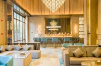 Crystal Hotel Xingyi South Station Wanfenglin Airport - bar
