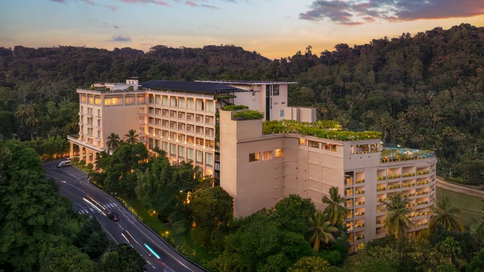 The Golden Crown Hotel