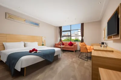 City Boutique Hotel (Wuhan Yangluo Sunshine Avenue Moore City Branch) Отели рядом с достопримечательностью «Уханьский институт биоинженерии-Марксистский институт»