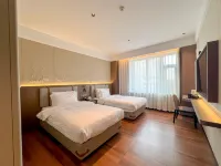 五常鑫悦臻品酒店（南廣場店） 鄰近月牙湖風景區的酒店