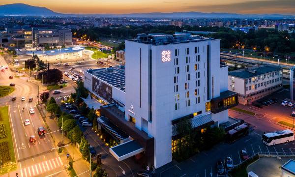 Kronwell Brasov Hotel