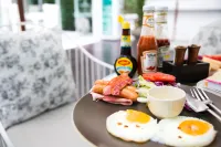Verano Beach Villa - breakfast