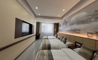 Jingyue Hotel”