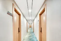 Linhai Ruiqian Esports Hotel