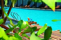 Carolina Beach Resort & Spa Các khách sạn ở Puttalam