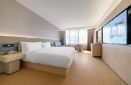 JIホテル（寧波印象城銭湖南路地下鉄駅）