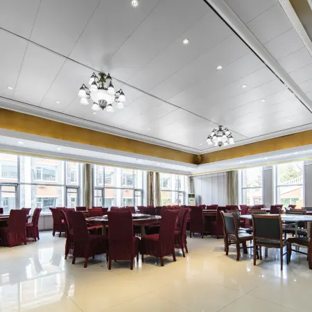 Wudalianchi Kangnian Hot Spring Hotel