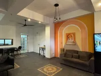 Franca Arcade near Quezon City Circle Hotel dekat Stasiun MRT Kamuning
