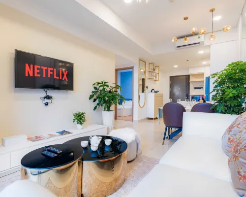 Jessica's home in Soho Residence, District 1 Hotels near Russian Market