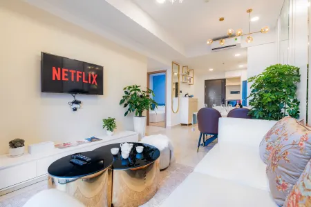 Jessica's home in Soho Residence, District 1 Отели рядом с достопримечательностью «Le Thi Rieng Culture Park»