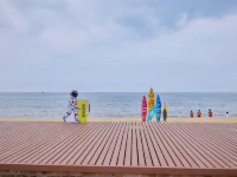Qianhai Bay seaside Ambience Vacation Homes Hotels in Yangxi