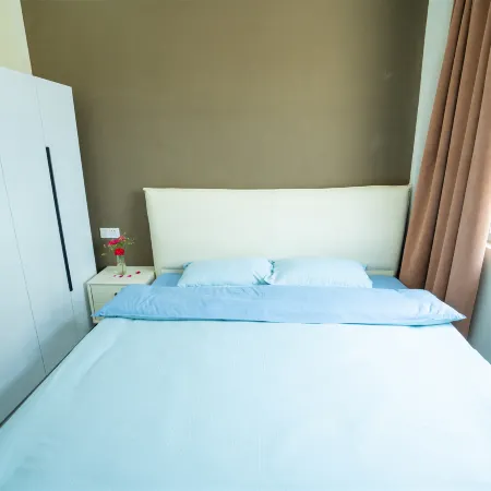 Yishui Yiju Tea Secret Hotel (Xiangming Shanju Branch)