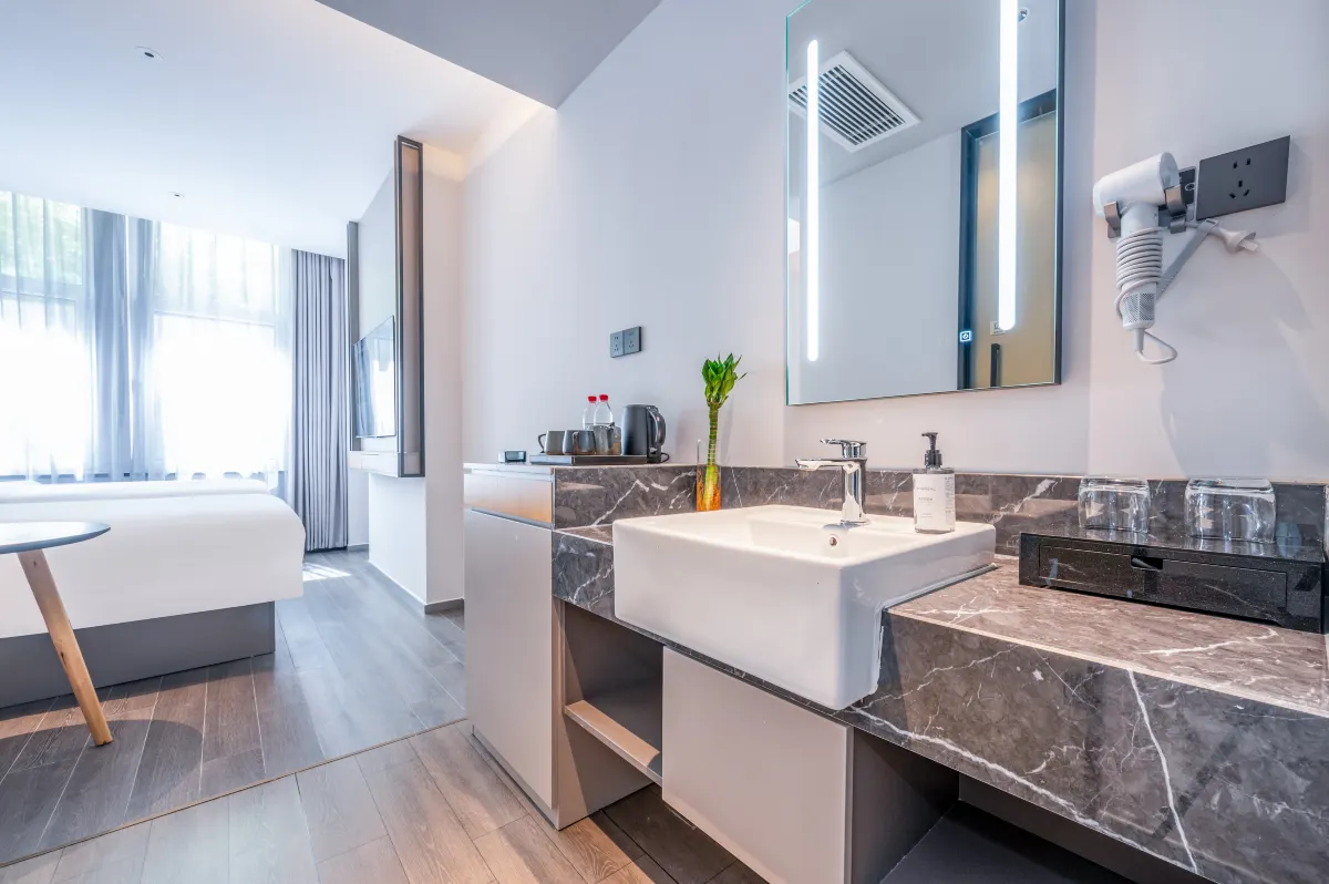 Home Inn Business Hotel (Xizhaosi Street Branch, Guangqumen Inner Subway Station, Beijing) Номера Photos