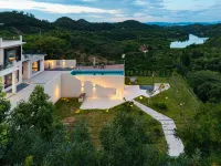 Meng ru Jiang nan Lu Shang yin VanillaEscapeRetreat Holiday Meishu (Lushan Xihai Branch) Hotels near Zhelin Lake Peach Blossom Creek Rafting Scenic Area