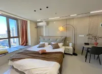 Shiyue Homestay (Harbin Rongchuang Amusement Park Shimao Avenue Subway Station Branch)