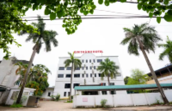 Kim Thanh Hotel, Vinh Phuc - Near Heron Lake Golf, DAM Vac فنادق في 