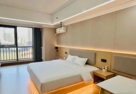 Laiyue Boutique Hotel (Huangshi Wanda Plaza) Отели рядом с достопримечательностью «Hubei Normal University»