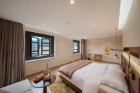 Yading Lanyond Hotel