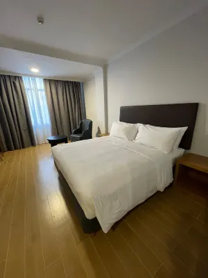 Aglow Hotel Harbor Bay Batam Hotels near Bayfront Mall