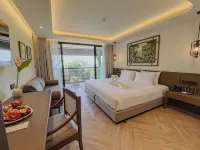 Peach Hill Hotel & Resort