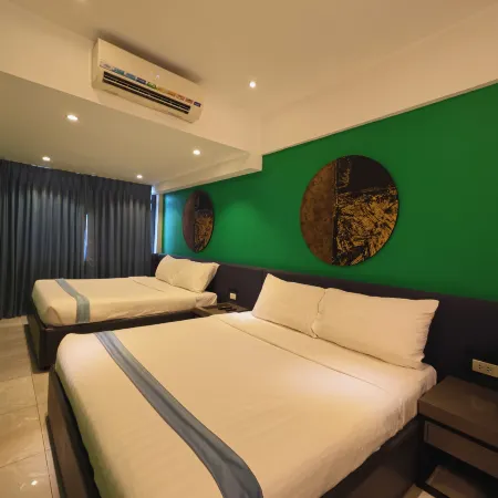 Skyloft Hotel - UST