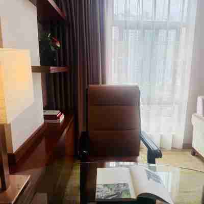 羅定雍顥苑大酒店 Rooms