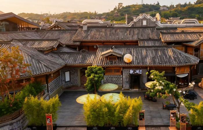 Qilai Manor Hotel (Lizhuang Ancient Town)