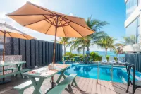 Swarn by Hawks Hotel Kamadhoo Baa Atoll - sul mare
