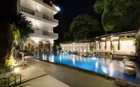 Le Grande Indochine Hotel - Pool