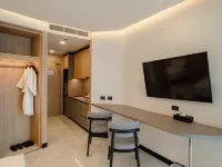 Sole Mio Boutique Hotel and Wellness Hotels near Laguna Phuket