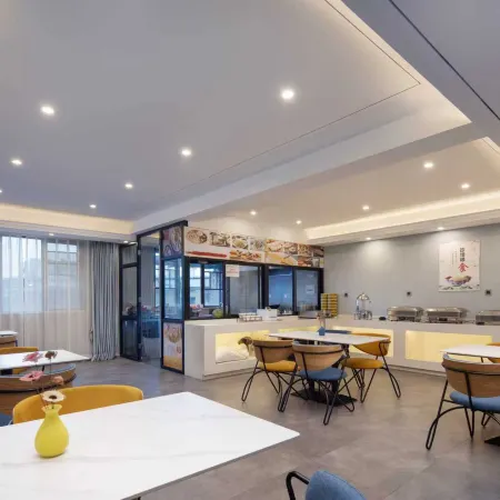 HuanYu E-Sports Hotel (Changsha Huangxing Town International Convention & Exhibition Center Branch)