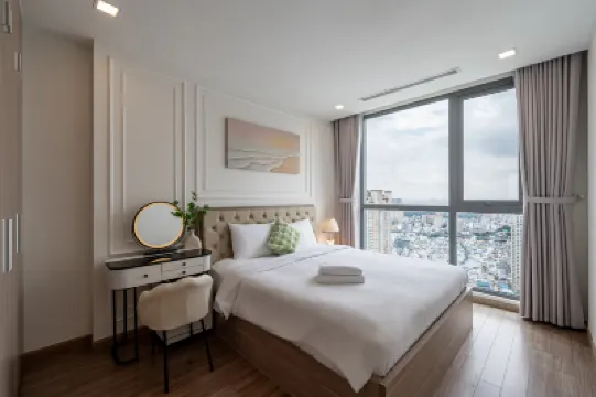 Landmark Monarch - Vinhomes Central Park Hotels near Landmark 81 Sky View Observatory