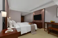 沁住商旅飯店（貴陽高鐵北站店） - 山景