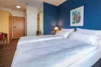 ACHAT Hotel Dresden Elbufer Hotels in Dresden