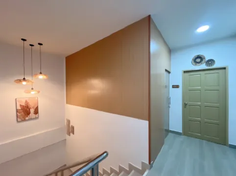 Sleeping Shine by DeliZia Homestay (9-10 Persons)