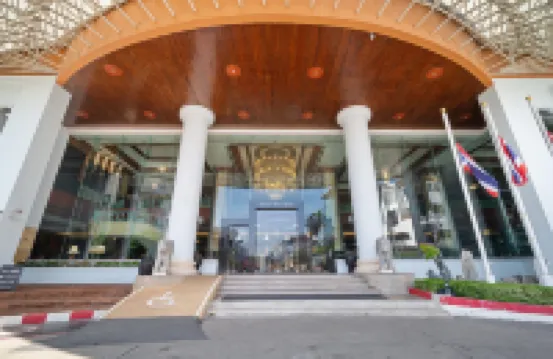 โรงแรมทาวน์อินทาวน์ โรงแรมใกล้โชว์รูมเบนซ์พันทวียนต์