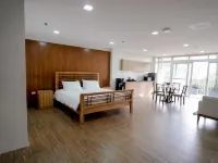 Vine and Canopy Hotels in Morong