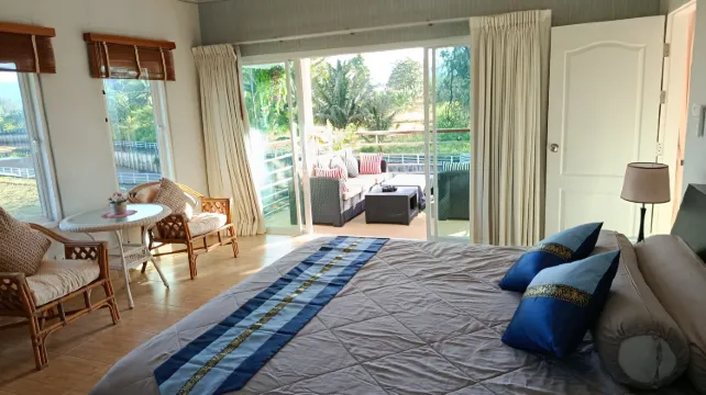 วิลล่าหรูพร้อมสระว่ายน้ำ เขาหลัก