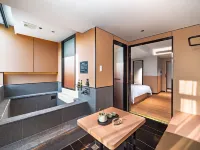Waterfront Huiting Hot Spring Hotel Hotels in Fengshun