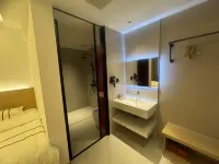 Dongli Holiday Hotel