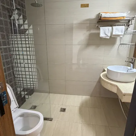 Tonghai Yuxi Xindu Hotel