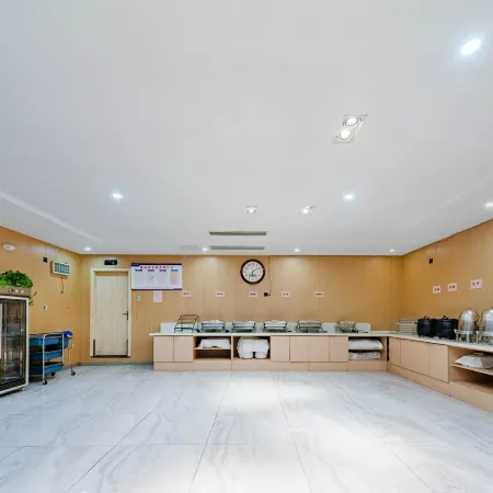 Chuangmei Shiguang Hotel (Xintai Municipal Party School)