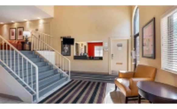 Studio 6 Extended stay Indianapolis, IN - North Carmel