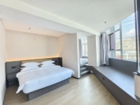 Minxian Yunxi Peninsula  Hotel