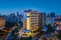Echarm Hotel (Haikou Youyi Yangguang, Chengqiao Middle Road) Hotels in Haikou