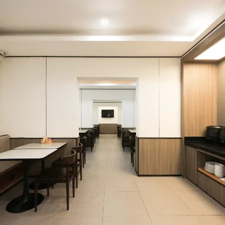 Xin Hao Hotel (Siping Central Hospital Qidao Street)