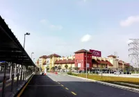 Hotel 99 Pusat Bandar Puchong - Romantik