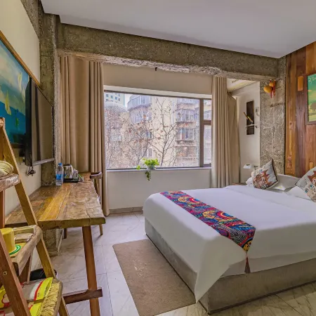 Kunming Poshe Themed Homestay (Nanping Pedestrian Street Branch)