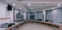 Vienna Hotel (ShaoGuanLechang)